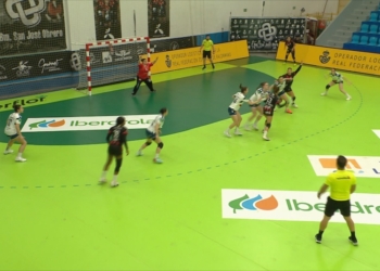 El KH-7 Balonmano Granollers suma dos punts davant el Cicar Lanzarote