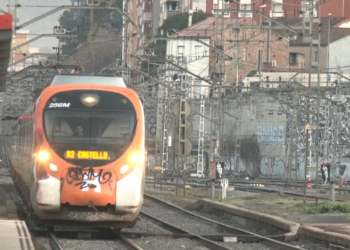 Les plataformes d’usuaris reclamen un servei ferroviari de qualitat