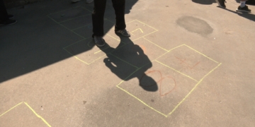 Una trobada entre alumnes nouvinguts d’aules d’acollida tanca el projecte «Amics per carta»
