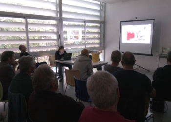 Ramon Ferrandis presenta la xerrada ’40 anys enfocant i disparant’