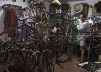 El projecte Ferros amb Rodes recupera bicicletes en desús
