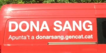 El Banc de Sang i Teixits fa una crida a la ciutadania donar de plasma durant l’estiu