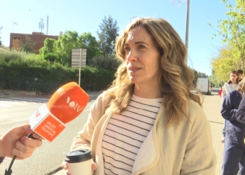 Els usuaris de l’R3 demanen mantenir el transport alternatiu quan torni el tren
