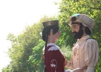 Els Gegants de Caldes de Montbui celebren la Festa Major i alerten de la falta de portadors