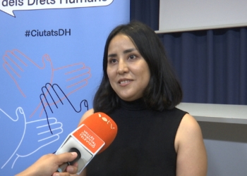 Zainab Saberi, activista afganesa, parla a Granollers sobre la persecució del règim talibà