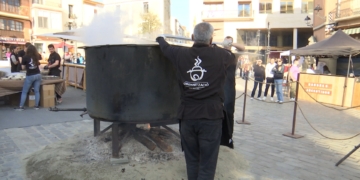 Jordi Bufí és l’encarregat de fer bullir la gran olla de Caldes de Montbui